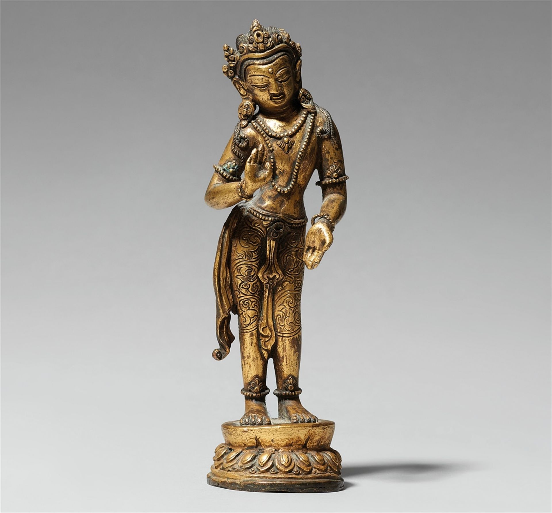 Stehender Bodhisattva. Feuervergoldete Bronze. Nepal. 17./18. Jh.