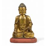 Figur des Buddha Shakyamuni. Bronze, vergoldet. 17./18. Jh.