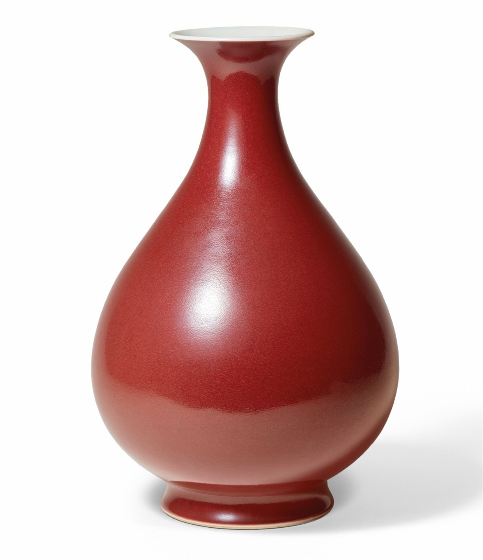 Vase (yuhuchun ping) mit kupferroter jihong-Glasur. Qianlong-Periode (1735–1796)