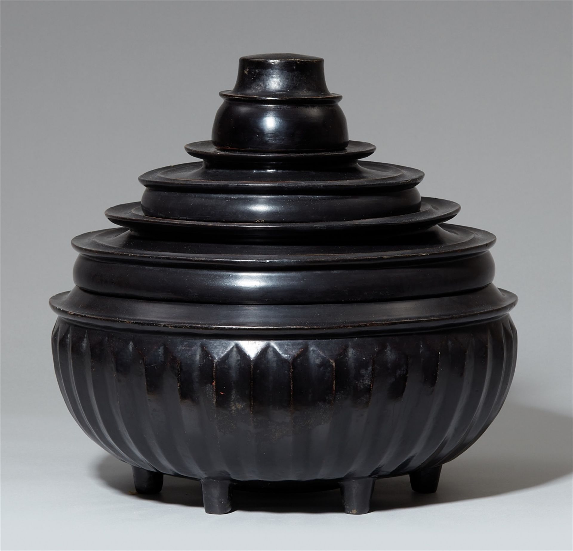 A large Kyaukka lacquered wood offering vessel (hsun gwet). Burma. 20th century