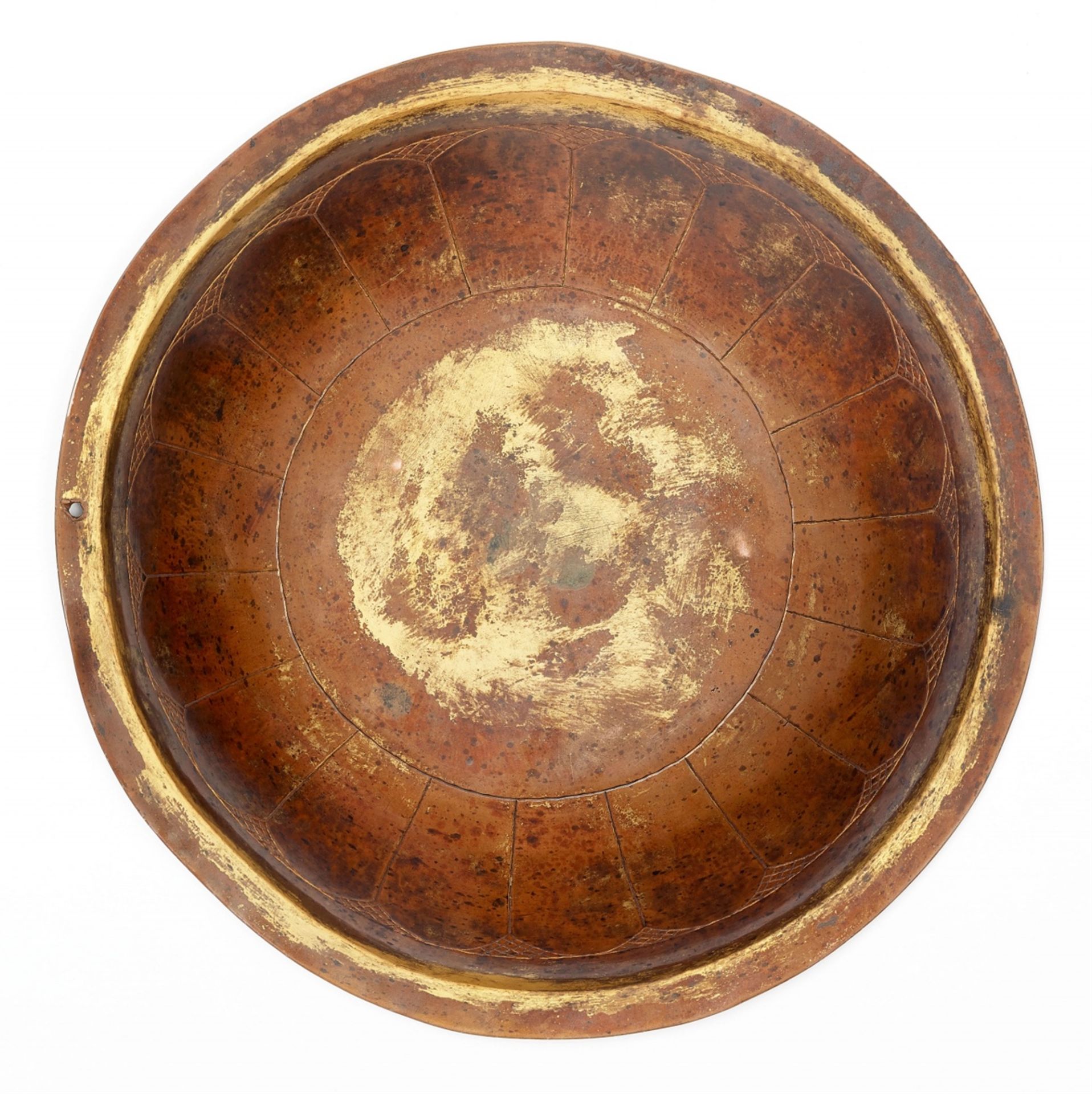 An enamelled bronze dish with the French coat-of-arms - Image 3 of 3