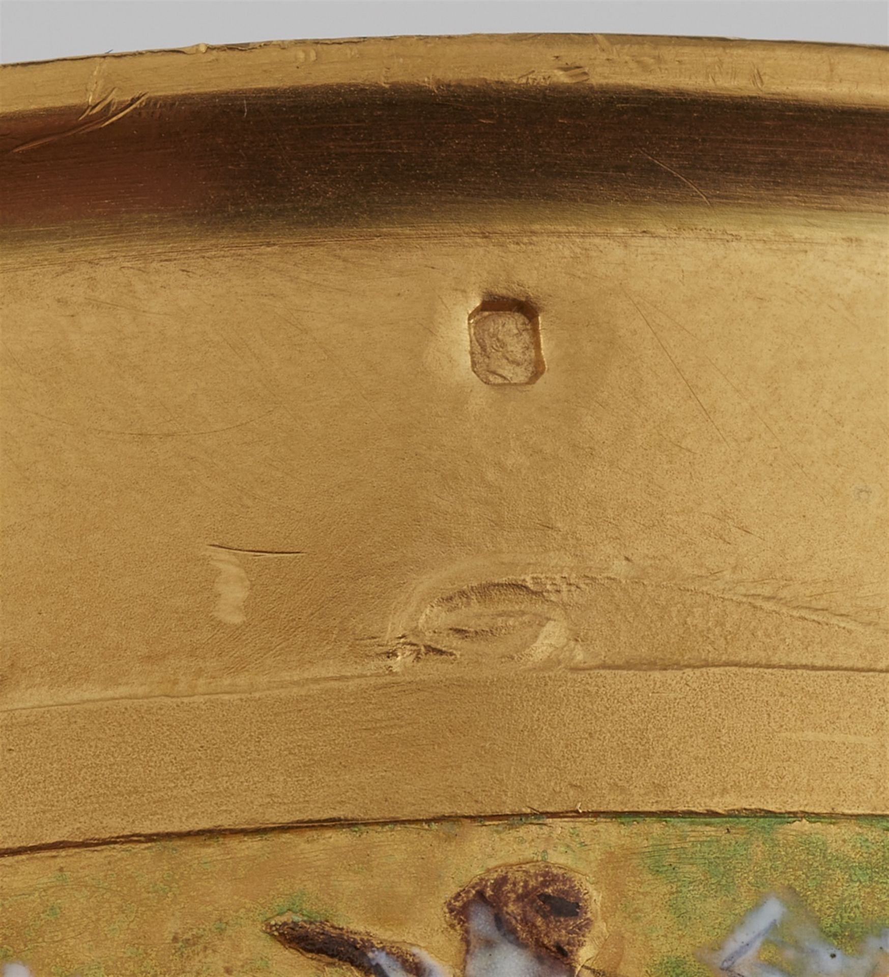 A museum quality gold beaker “Les Vendanges” - Image 2 of 7