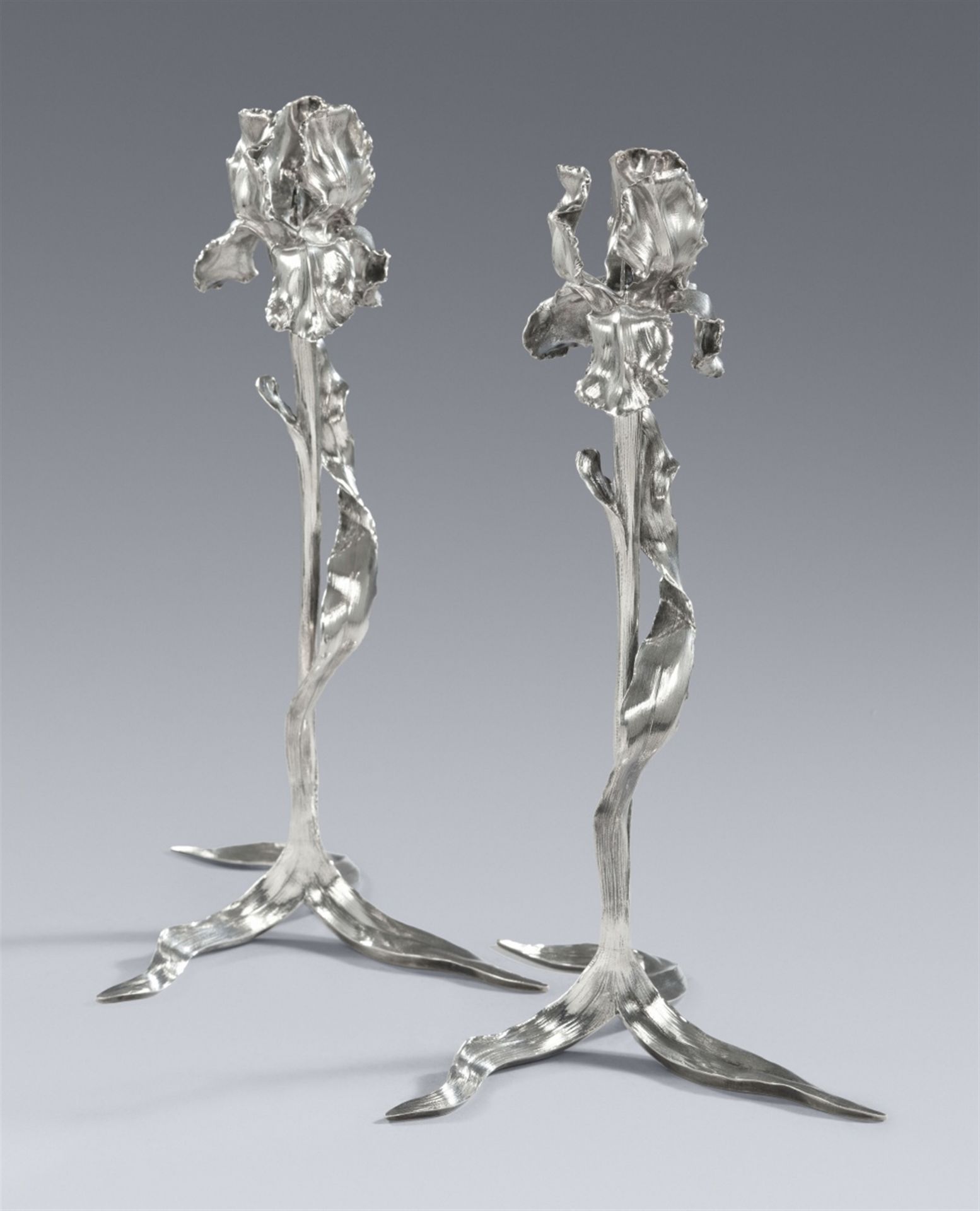 A pair of silver-plated bronze lily lights - Image 6 of 6