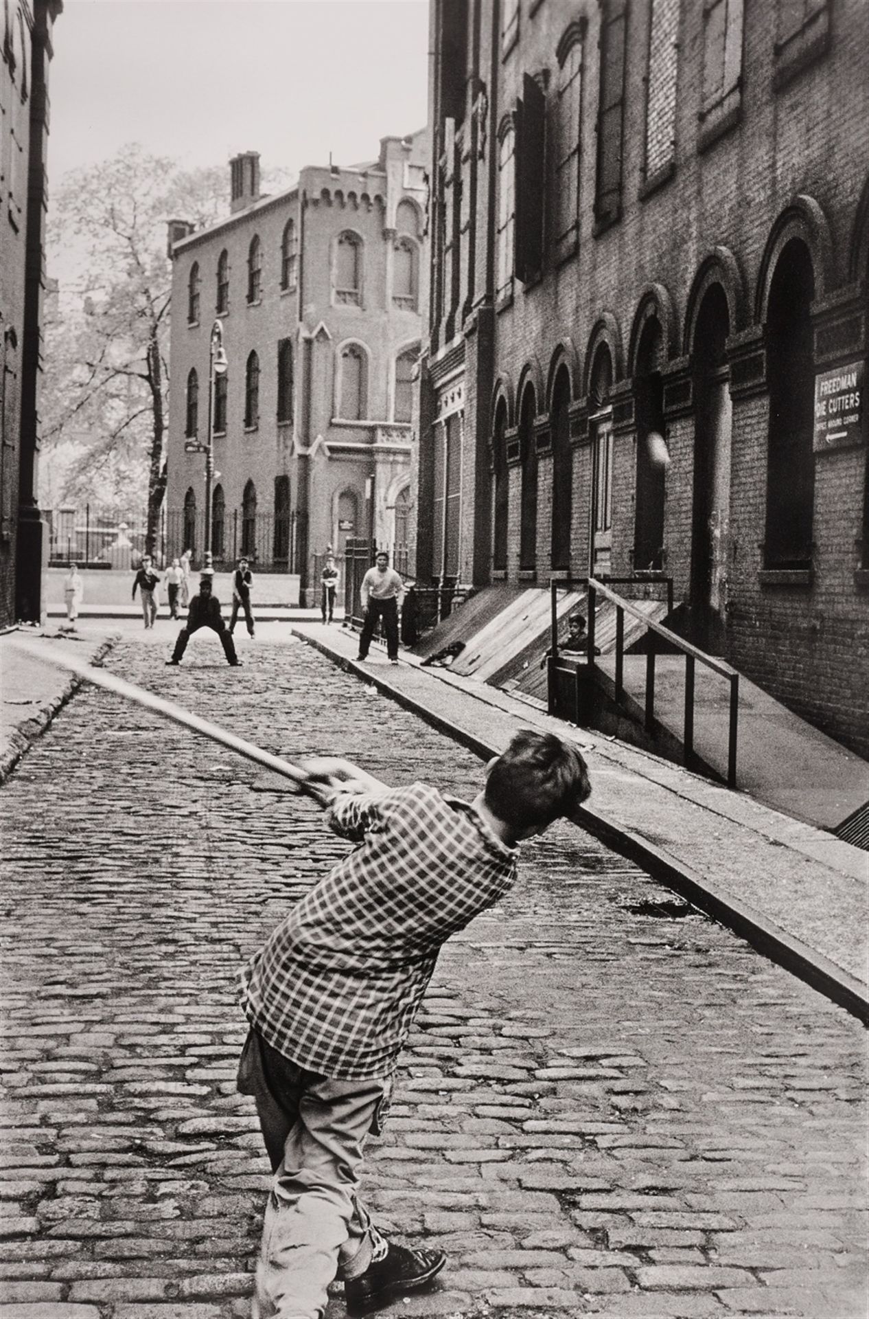Leonard Freed, Little Italy - Stick Ball, New York