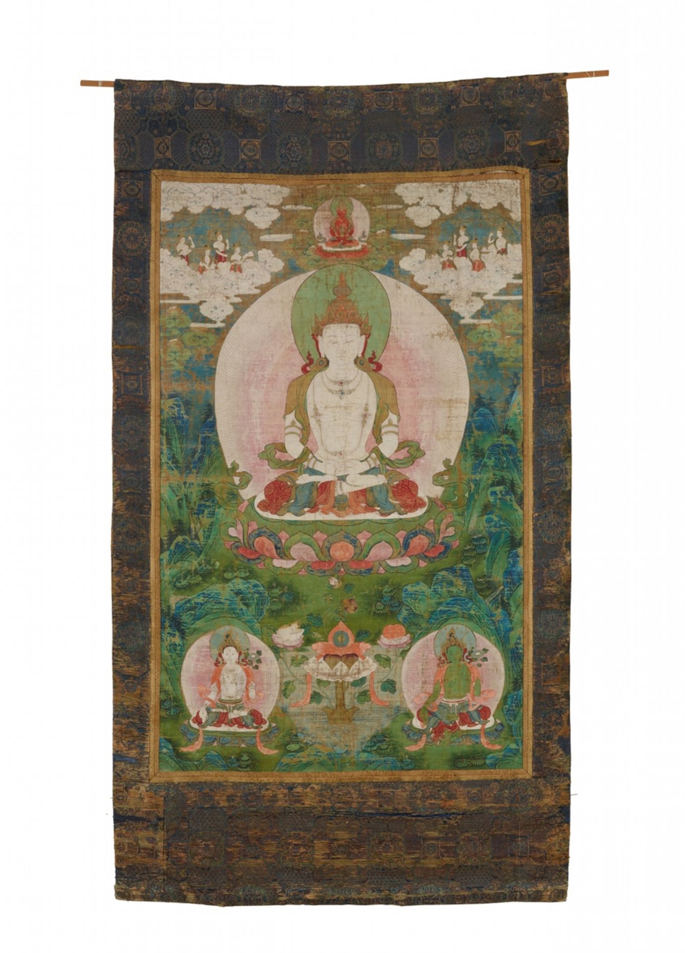 A rare Chinese thangka of a bodhisattva. China, Chengde, Xumi Fushou Temple. Qianlong period. 1179-1 - Image 3 of 3