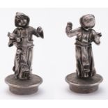 Silver bottle stopper, cast and carving, subject of a young monk picking grenades
