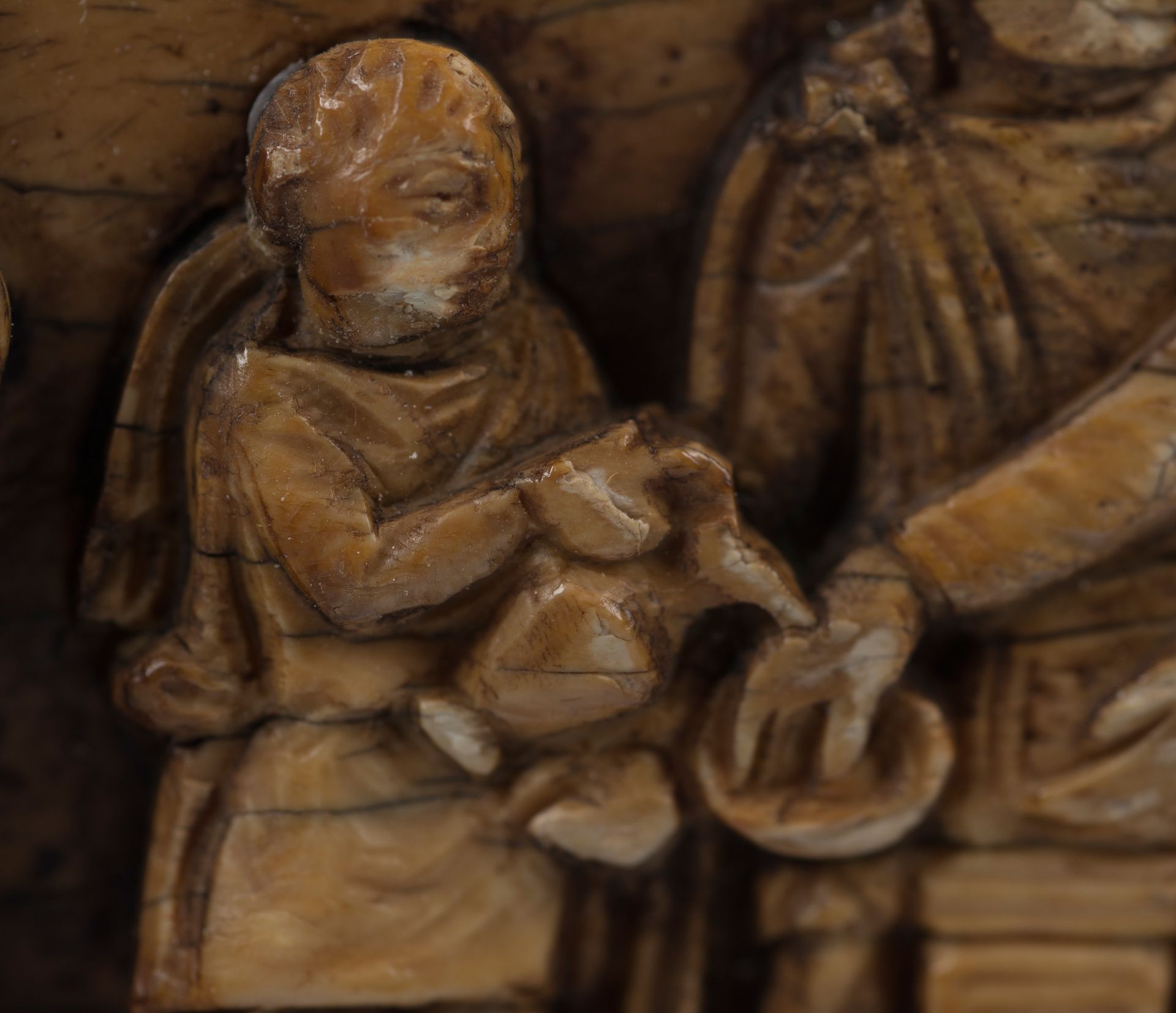 "The trial of Christ". Sculpted ivory relief. Carolingian Period. 6th - 9th century. - Bild 9 aus 9