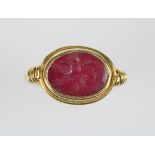 Gold and ruby seal. Medieval period. England. Gothic. 14th century.