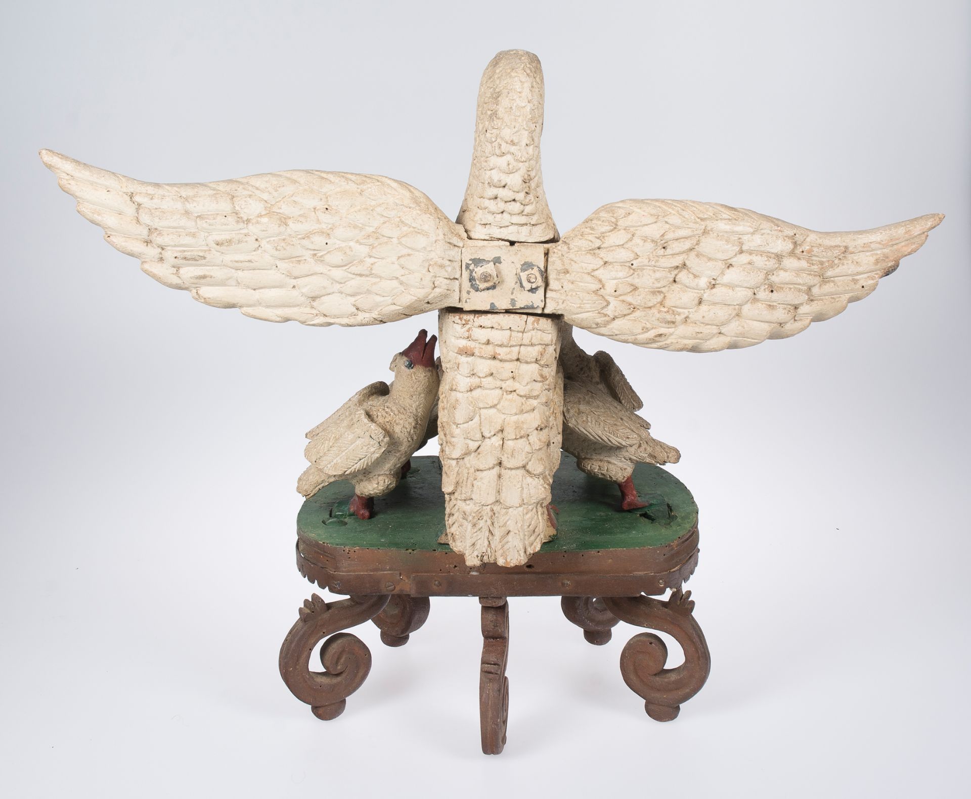 "Eucharist pelican". Carved and polychromed wooden sculptural group. Colonial School. 17th century - Image 4 of 4