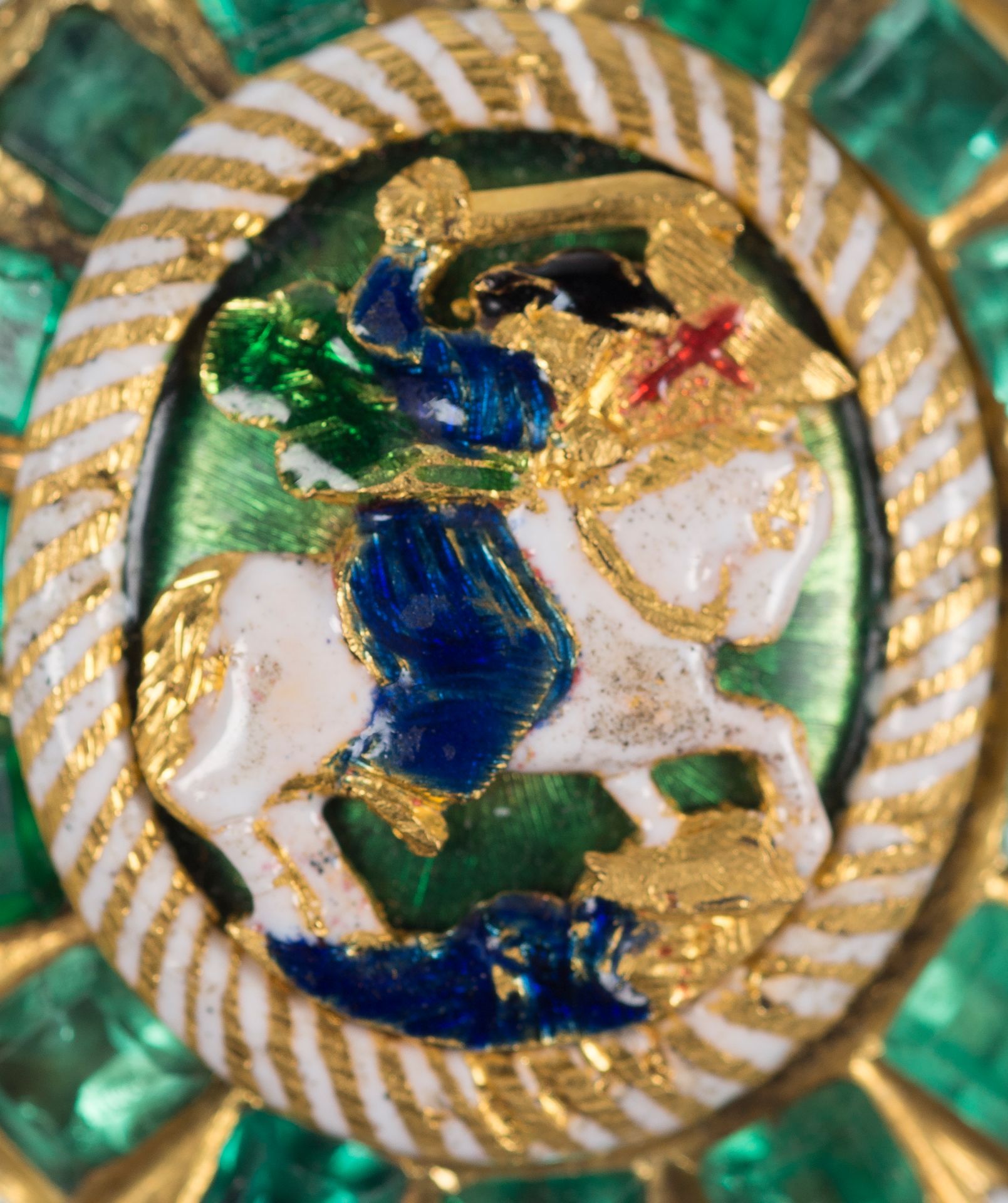 Large, gold reliquary pendant with emeralds and enamel. 17th century. - Image 2 of 4