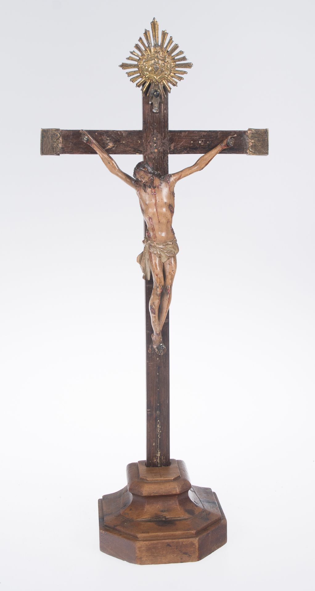 "Christ". Carved and polychromed boxwood sculpture with ruby incrustations. Quito School. Peru. Co