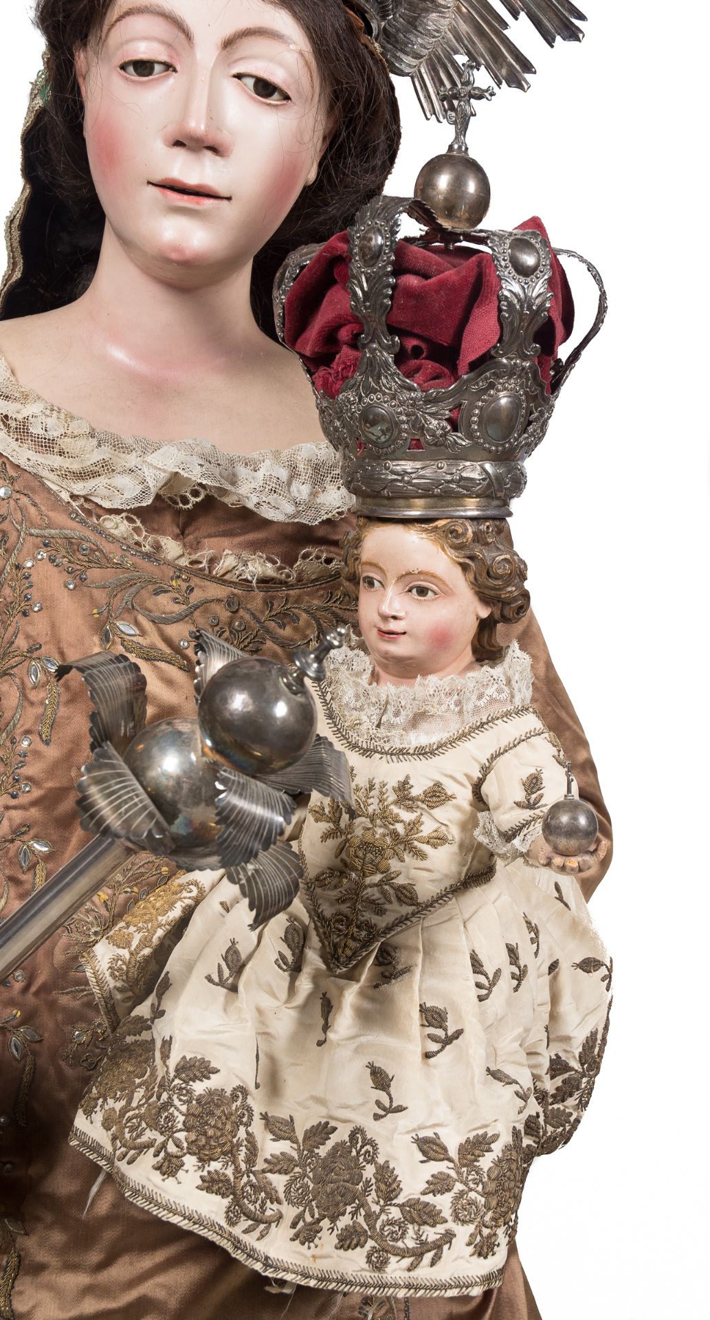 "Madonna and Child". Carved and polychromed wooden sculpture, with silver crowns and staff. Coloni - Image 5 of 6