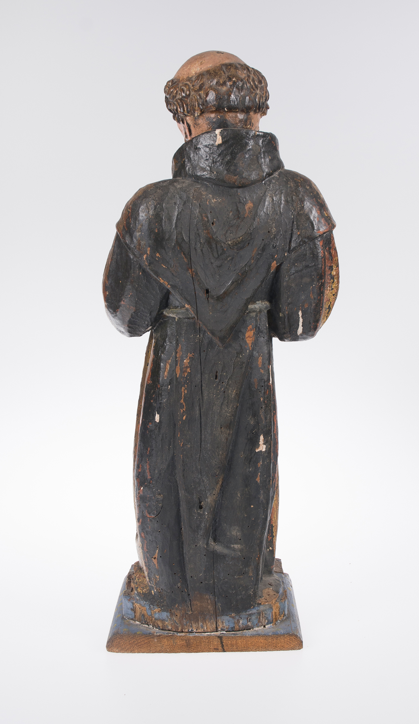 "Saint". Carved and polychromed wooden sculpture. 16th century. - Image 4 of 4