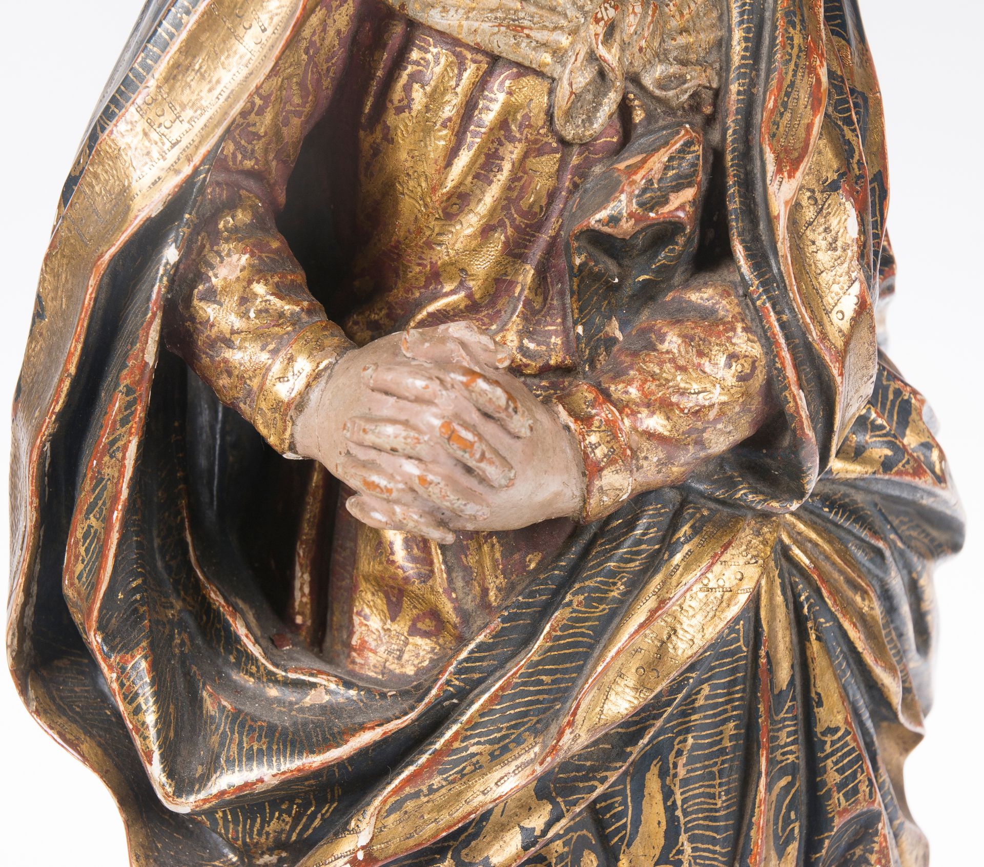 "Our Lady of Sorrows and Saint John". Pair of carved, gilded, estofado technique and polychromed sc - Image 13 of 16