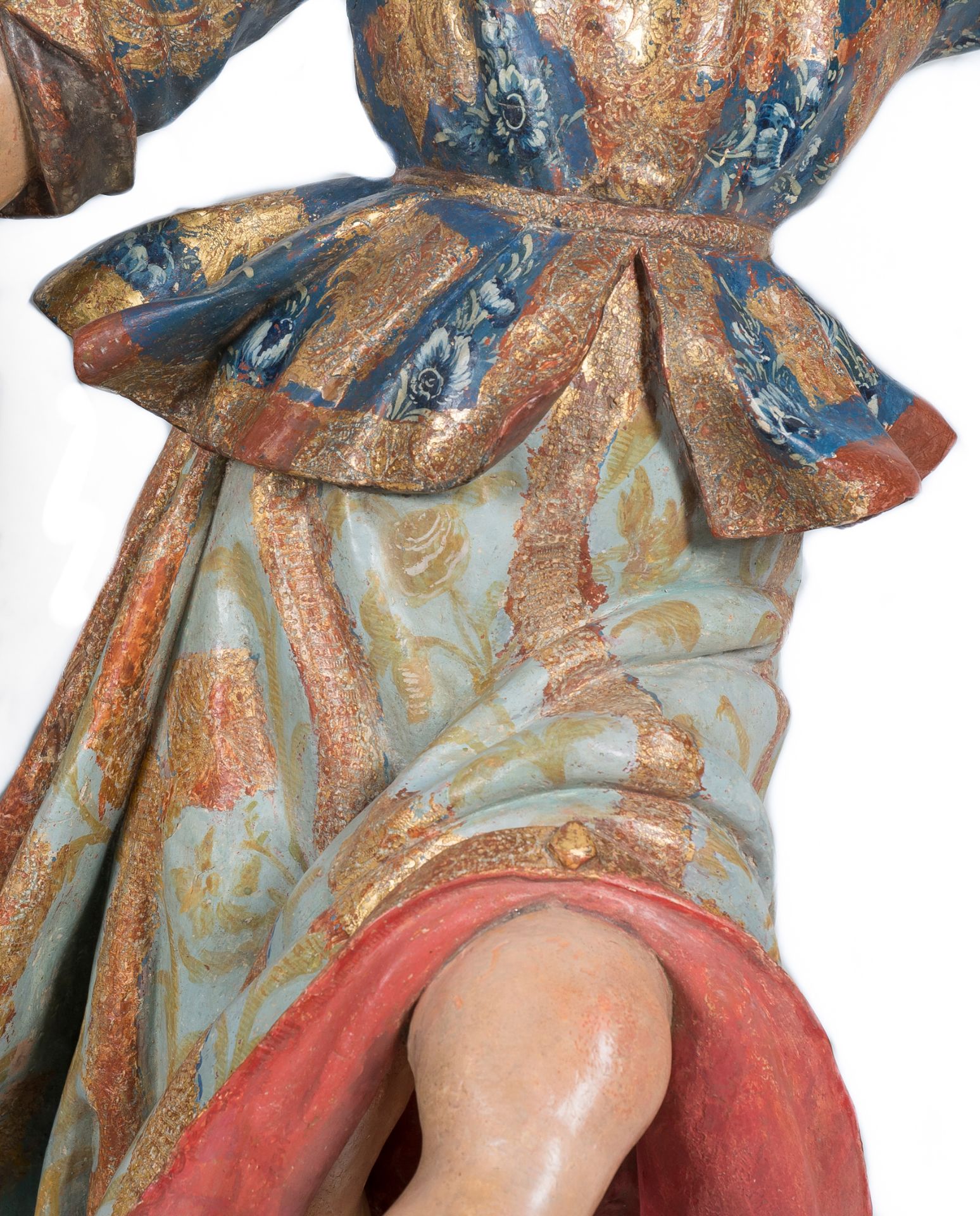 "Torch bearing angels". Pair of carved, polychromed, estofado technique and gilded wooden sculpture - Image 6 of 11
