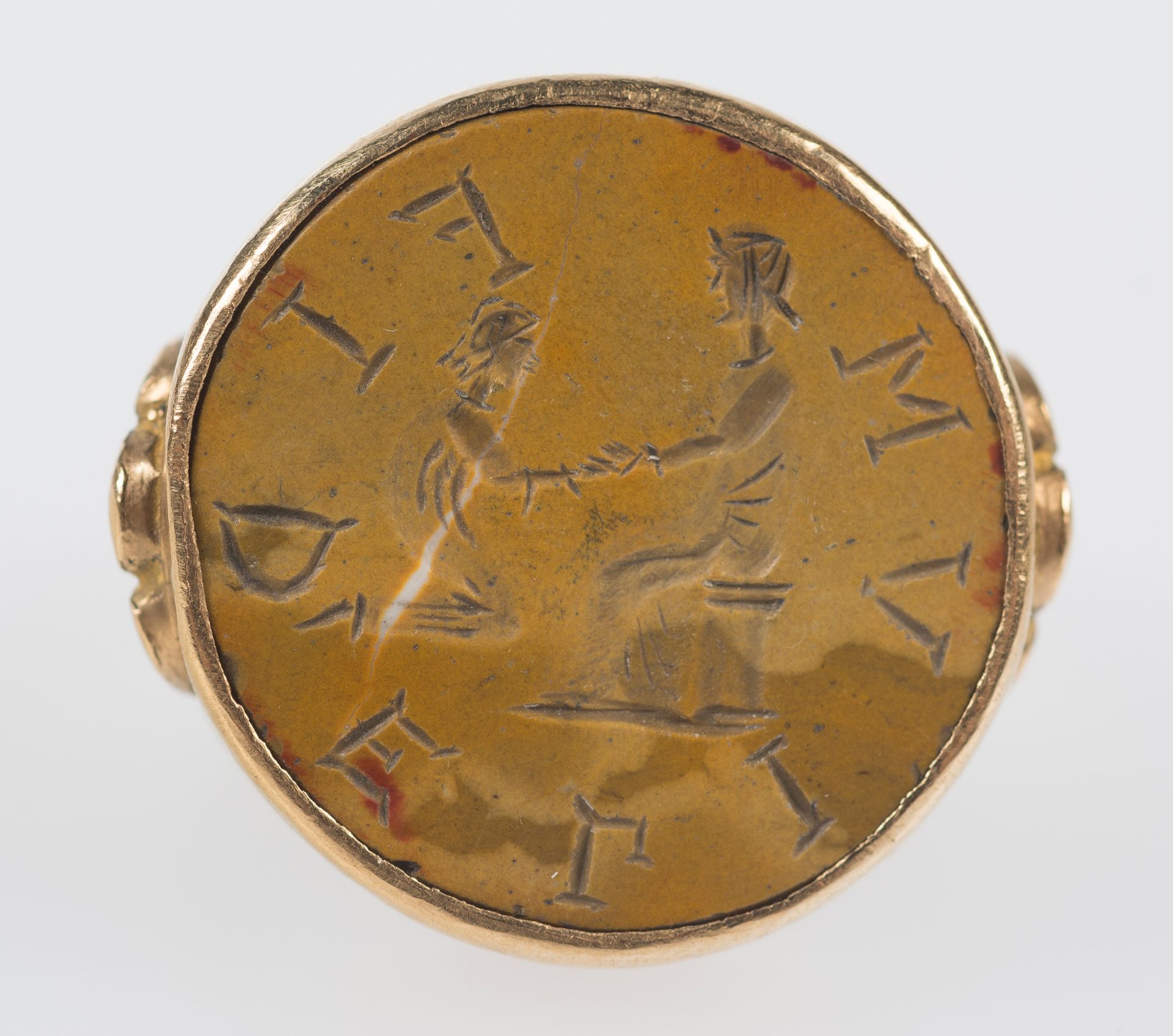 Gold and jasper ring. Medieval period. Byzantine art. 12th - 13th century. - Image 4 of 5