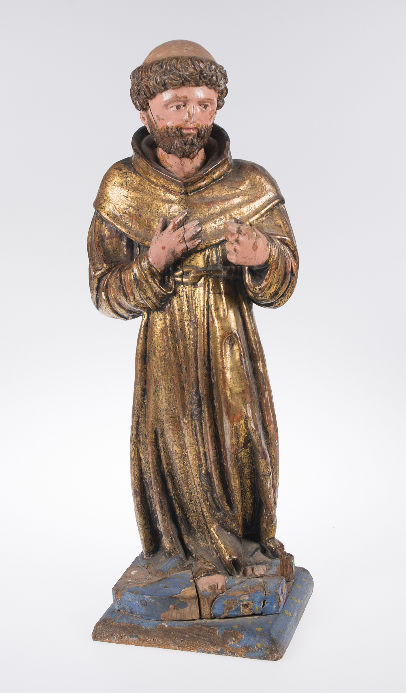 "Saint". Carved and polychromed wooden sculpture. 16th century.