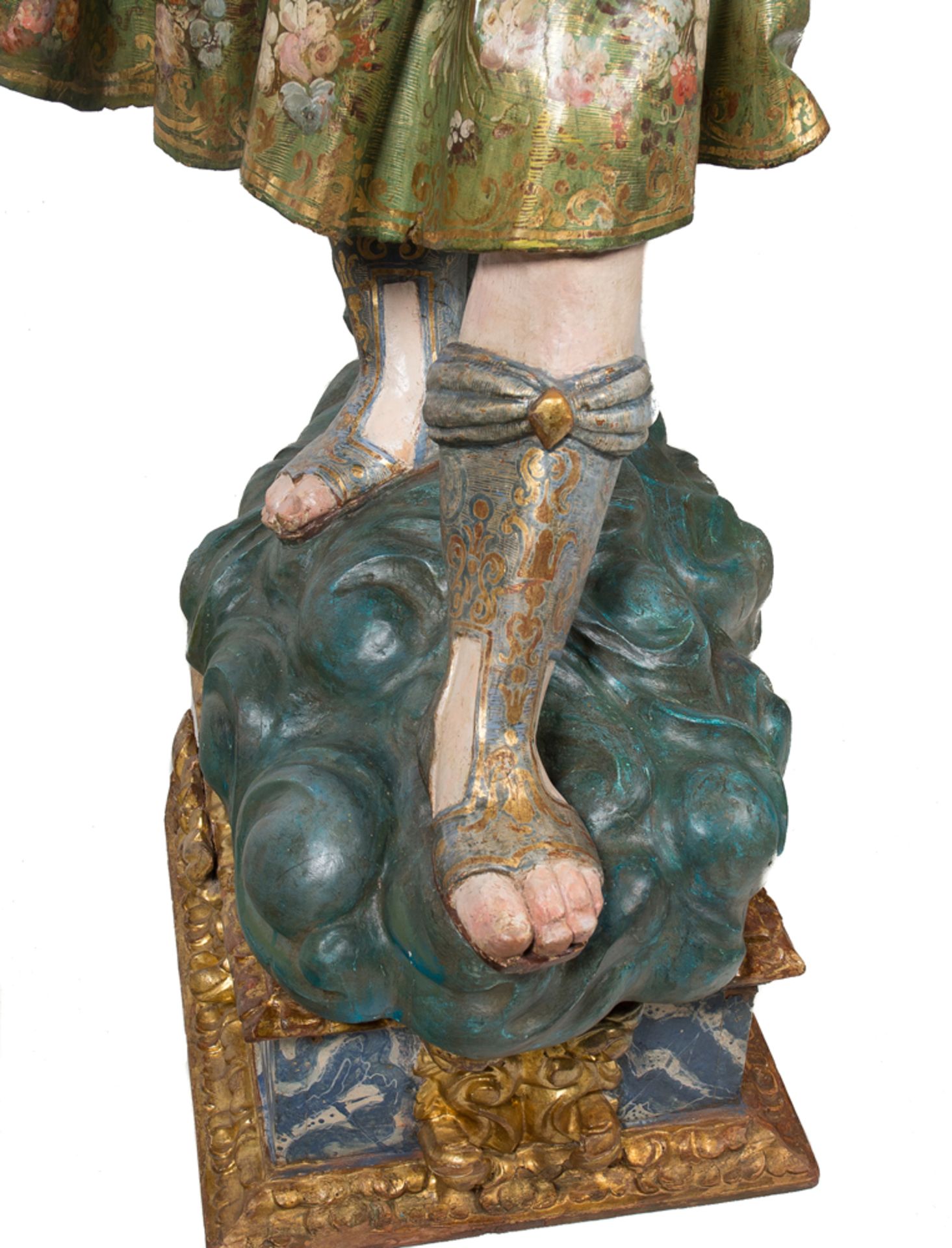 "Saint Michael the Archangel". Carved, gilded and polychromed wooden sculpture. Colonial School. 18t - Bild 5 aus 7