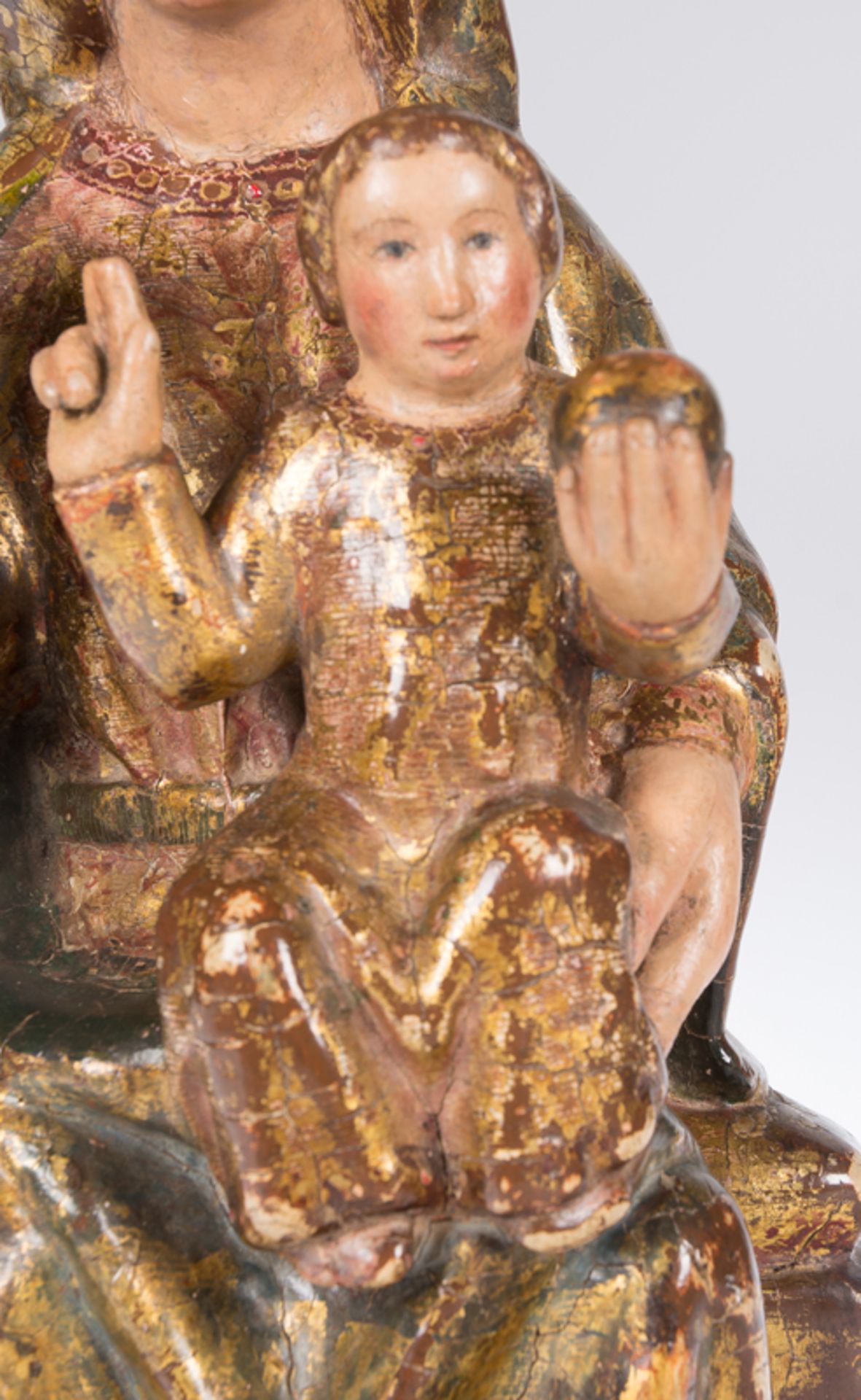 "Virgin in Majesty (Sede Sapientiae)". Gilt and polychrome carved wooden sculpture. Gothic. 14th - Image 4 of 6