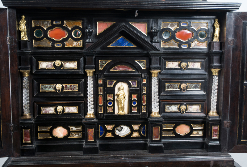 Carved wooden cabinet with card stones and rock crystal. Florence. Italy. Second half of the 17th - Image 3 of 6