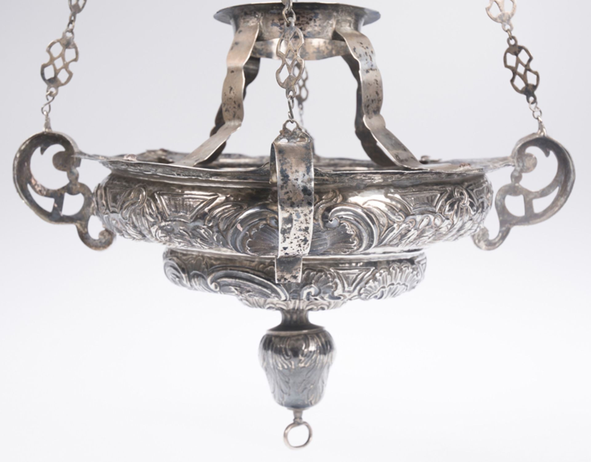 Embossed and chased silver votive lamp. 17th - 18th century.Embossed and chased silver votive - Image 2 of 3