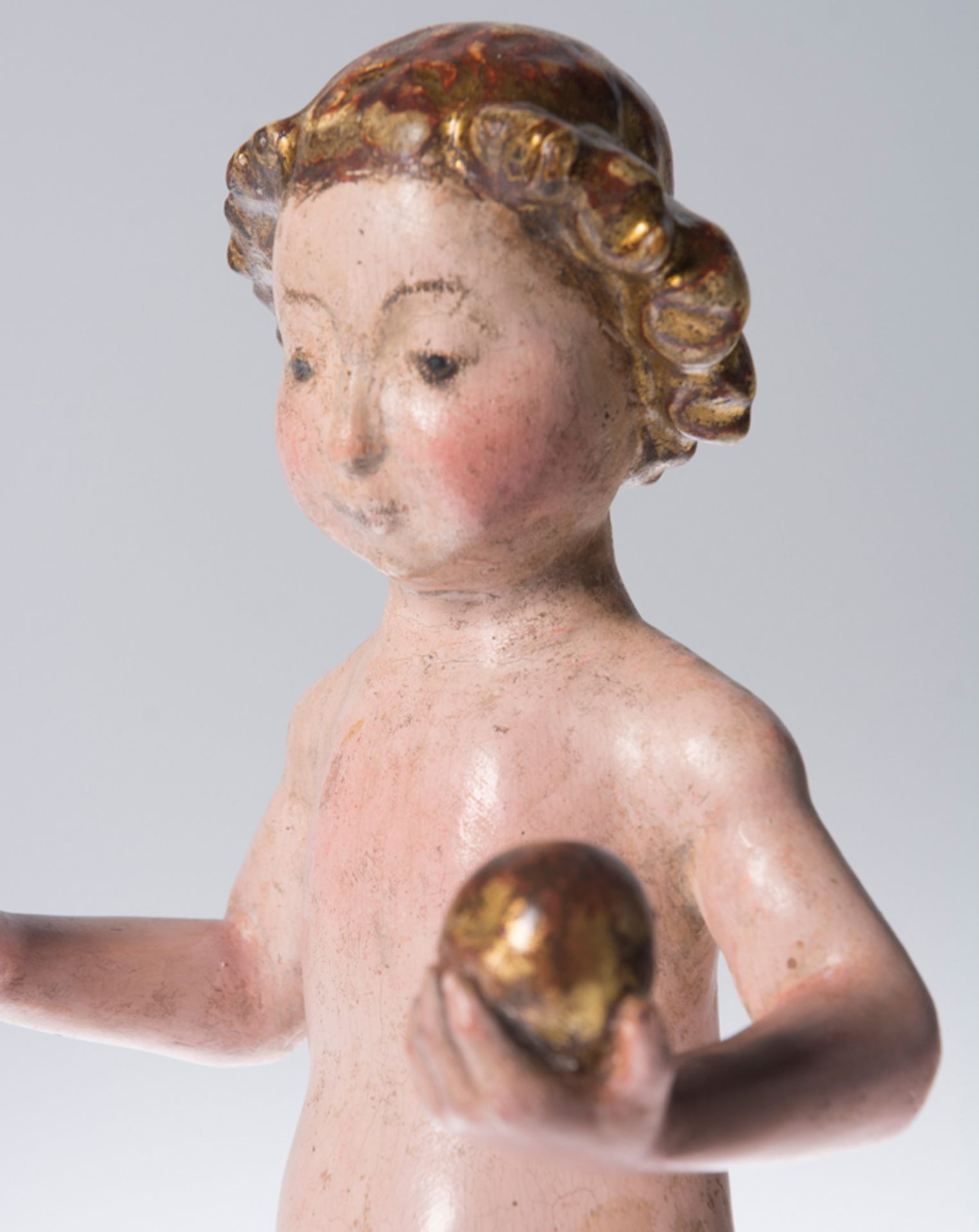 "Christ Child". Carved, polychromed and gilded wooden sculpture. Flemish School. Mechelen. 16th cent - Image 5 of 8