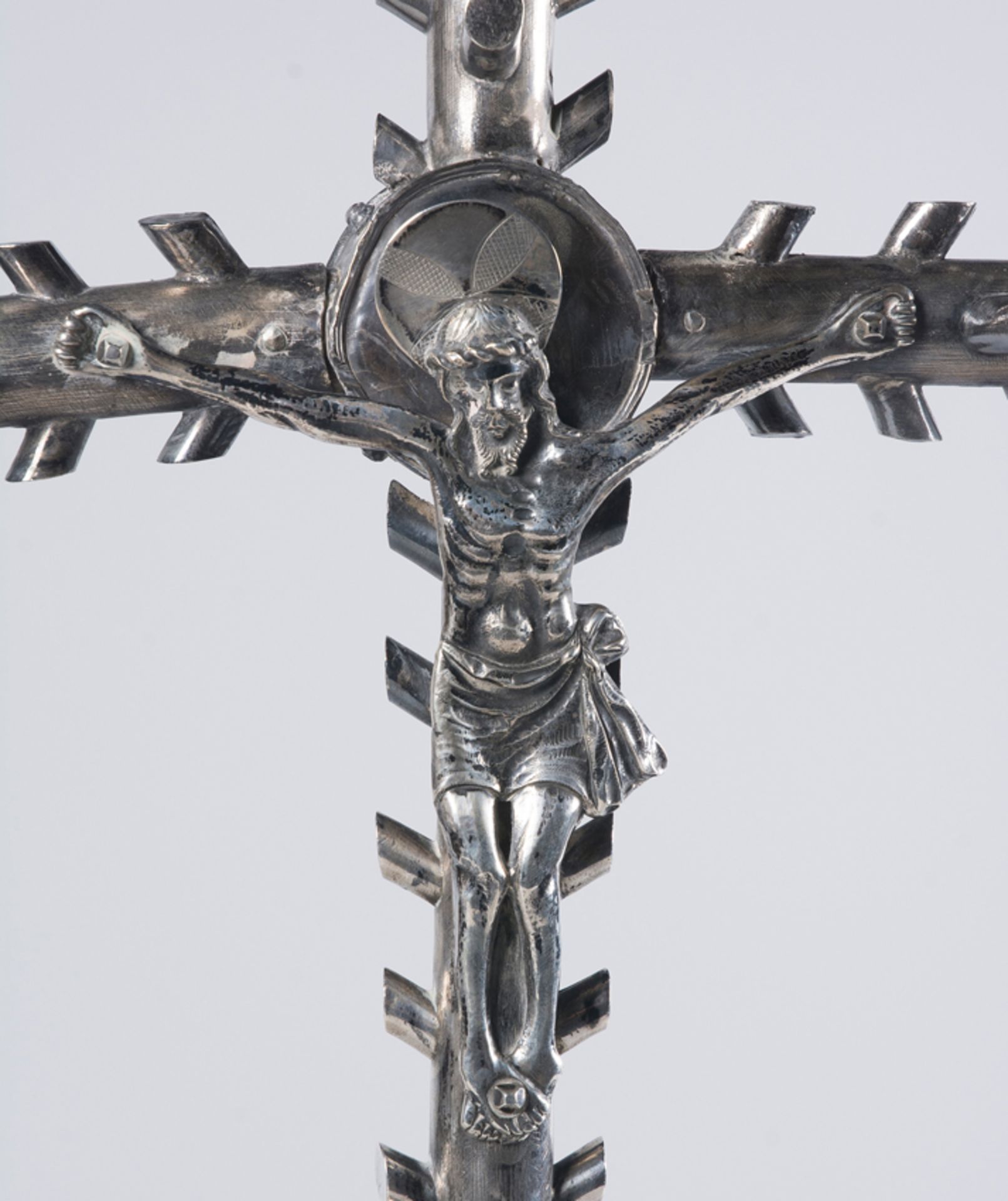 Imposing Spanish silver processional cross. Renaissance. 16th century. - Image 2 of 6