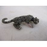 Beautiful stamped 925 silver leopard brooch 14.6grms