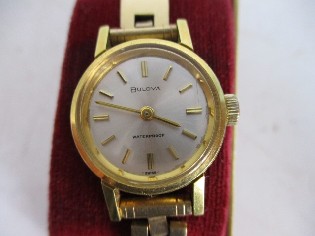 Ladies vintage Bulova wrist watch Excalibur international bracelet. - Image 2 of 2