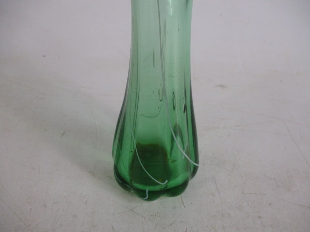 Vintage Murano art glass emerald green vase. - Image 2 of 3