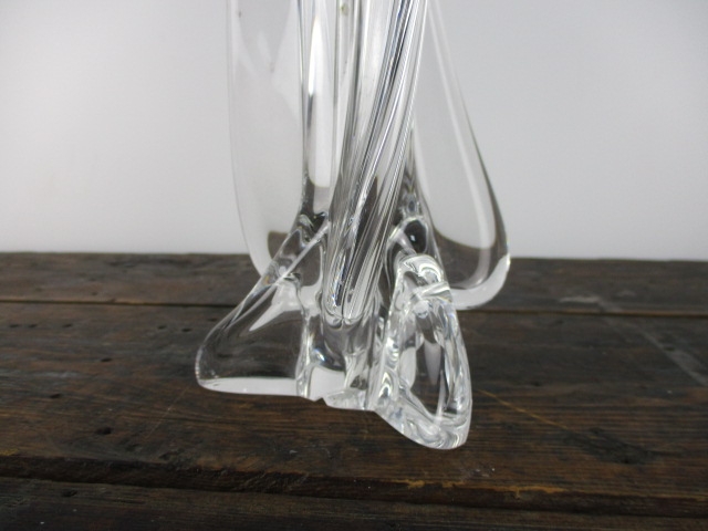 Mid Century Glass Shaped Lamp base (unrestored) H20cm x W11cm - Image 3 of 3