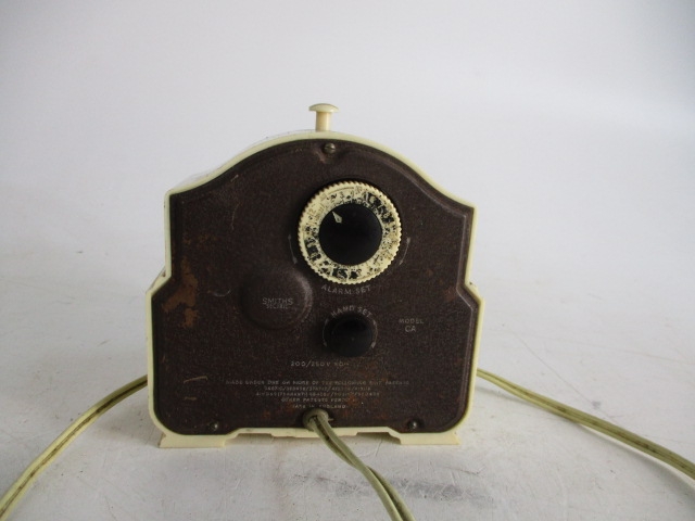 Smiths sectric Bakelite mantle clock. - Image 4 of 4