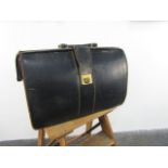 Vintage Falcon luggage Gladstone style bag.