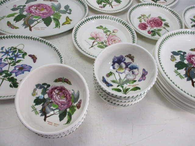 Portmeirion pottery selection ''Botan and garden'' serving plates, dinner bowls etc - Image 2 of 4