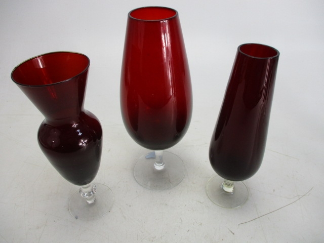 Mix lot of ruby glass to include vases - Image 2 of 3