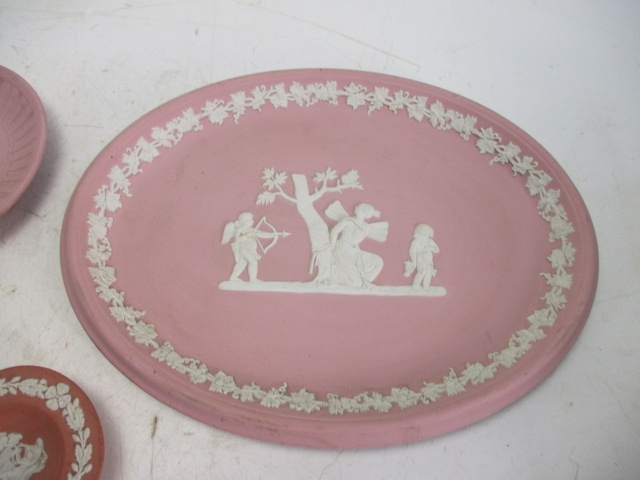 Selection of pink jasperware Wedgwood to include pin trays, plaque Lot 3 - Image 3 of 3