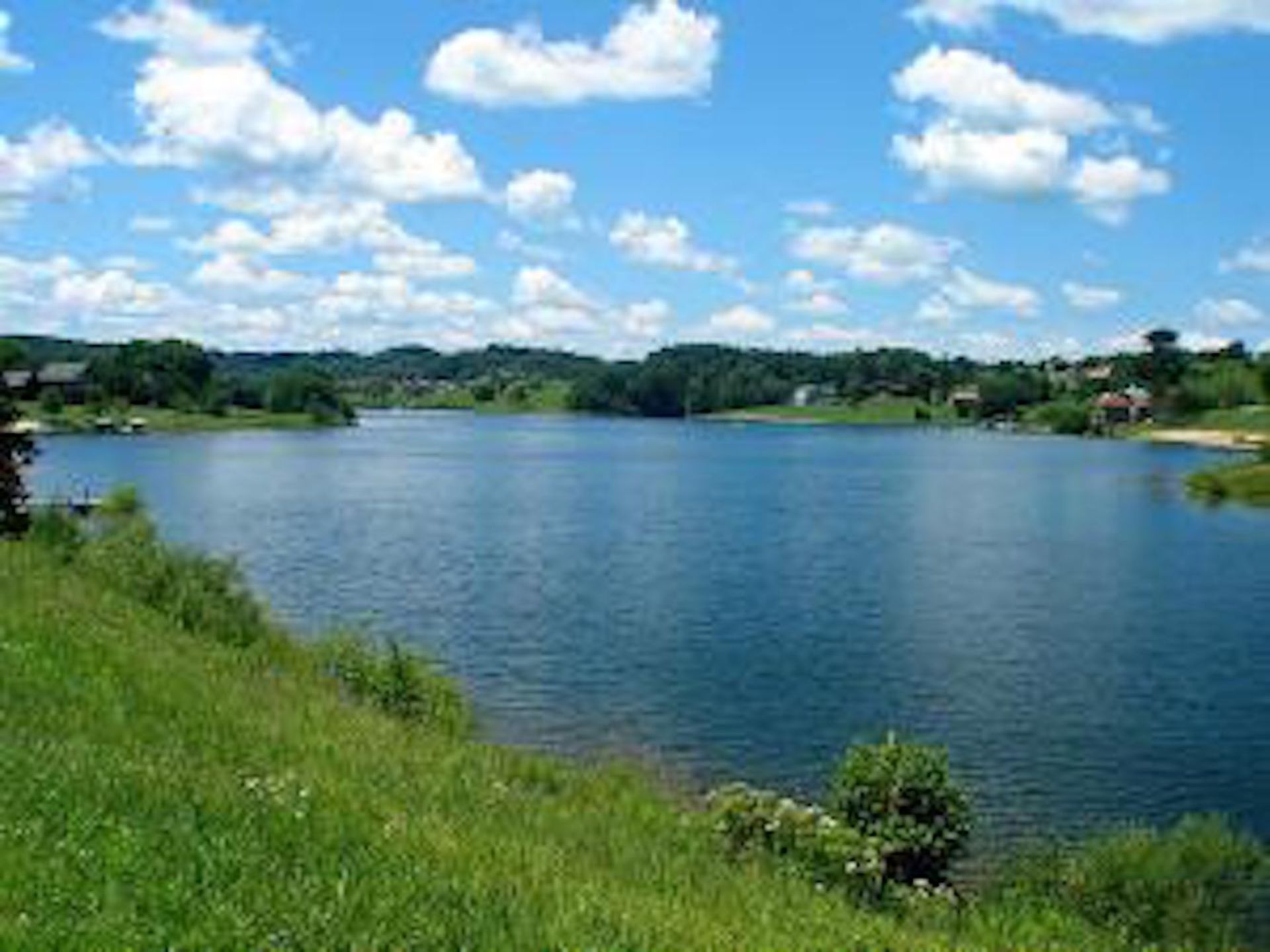 Views! Gorgeous Wisconsin Property Steps Away from Dutch Hollow Lake! - Image 7 of 10