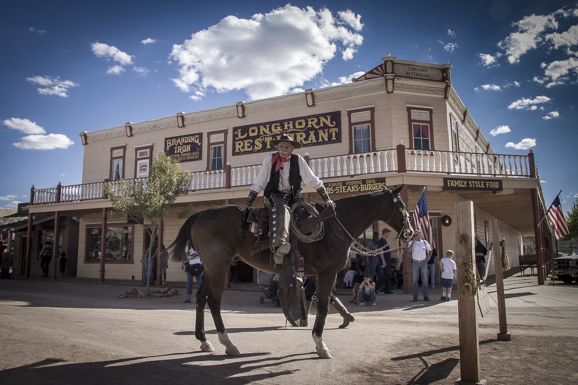 Wake Up to Beauty and Small-Town Charm in Cochise County, Arizona!