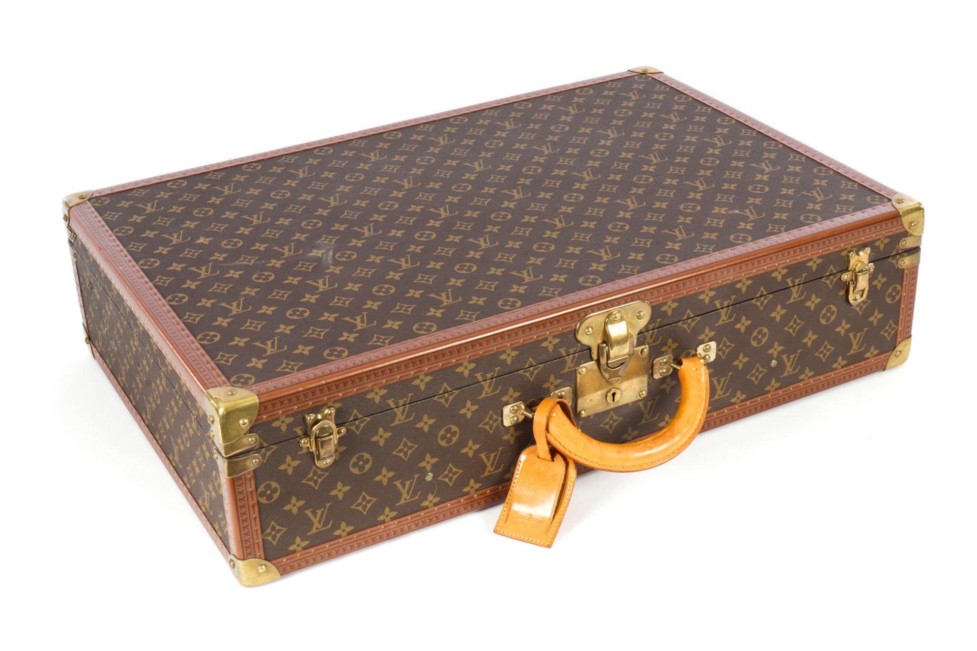 Louis Vuitton Reisekoffer, Made in France, Nummer auf Papierschild innen “985257“, mit 2 Bändern,