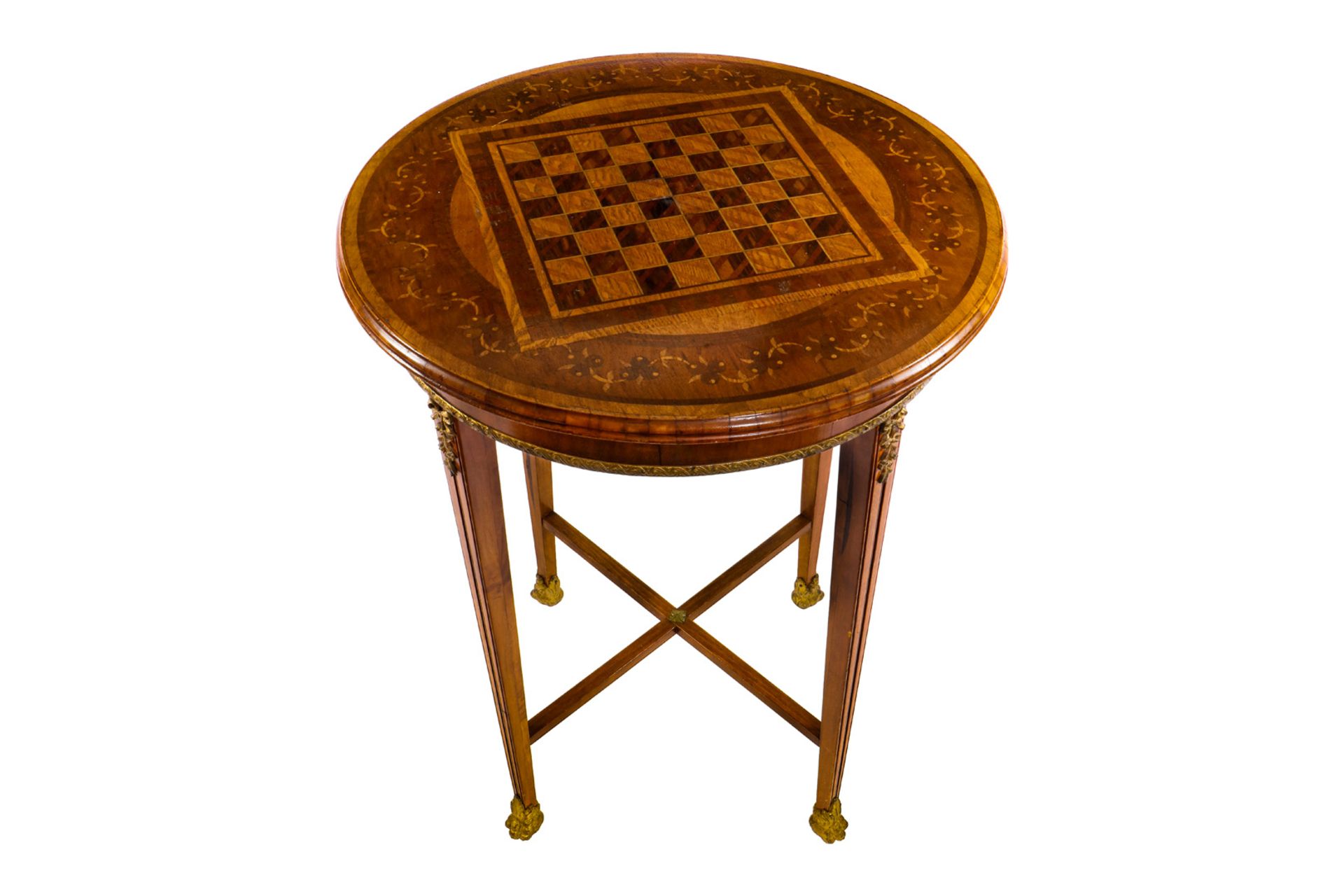 Spieltisch um1900, mit Schachbrettintarsie und Bronzebeschlägen, D 56