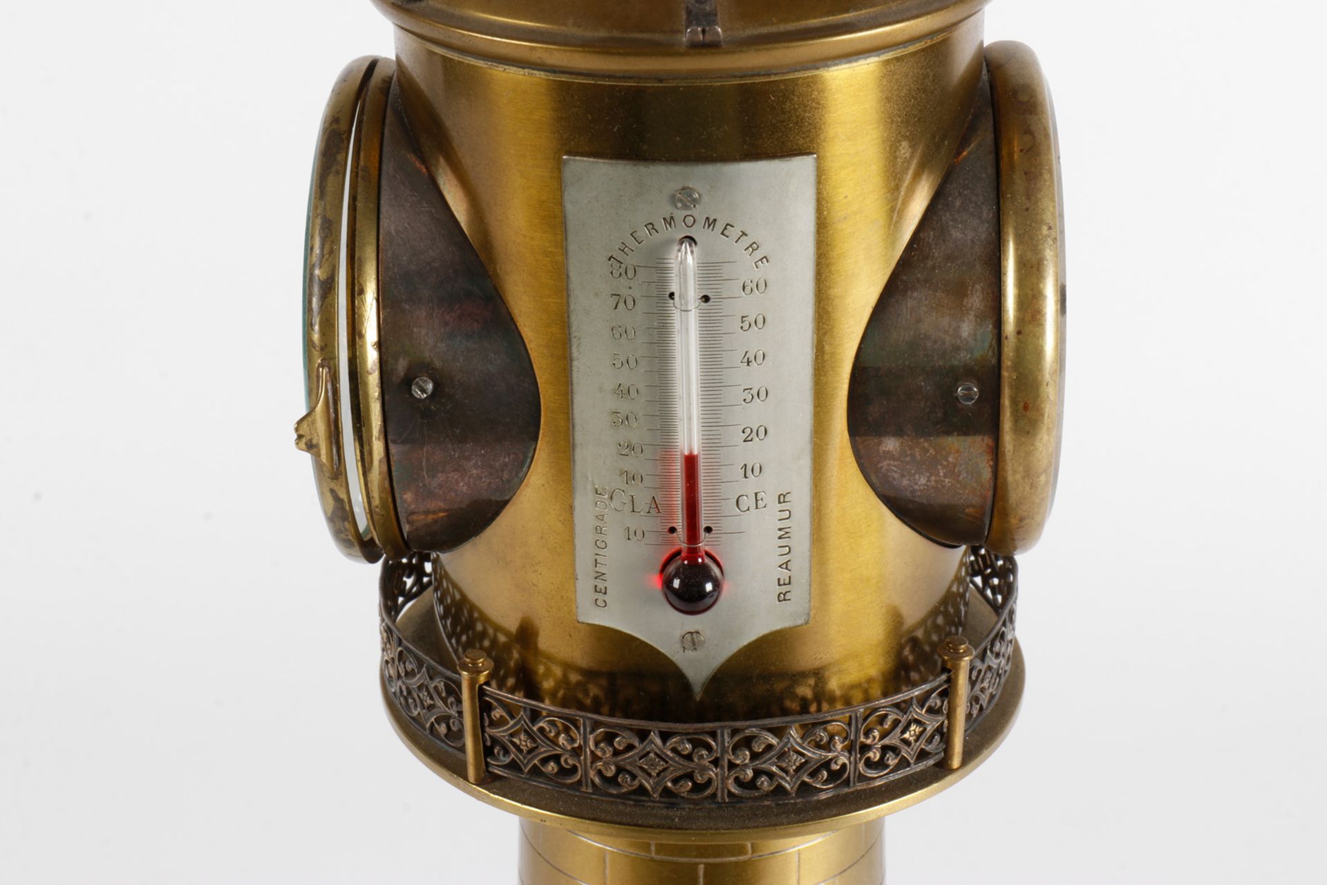Leuchtturmuhr, um 1900, Messing, Oberteil drehbar mit Uhr (nur Gehwerk), zwei Thermometern und ein - Image 2 of 8