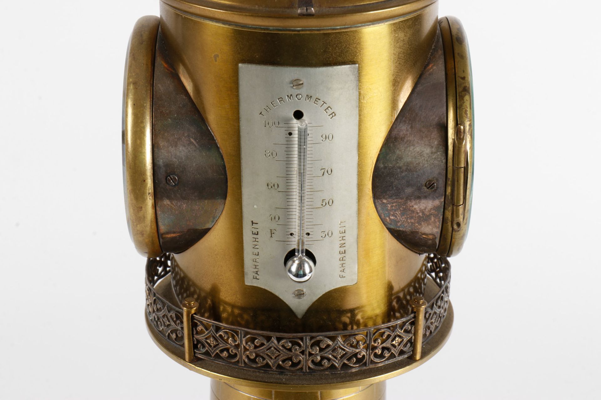 Leuchtturmuhr, um 1900, Messing, Oberteil drehbar mit Uhr (nur Gehwerk), zwei Thermometern und ein B - Bild 5 aus 8