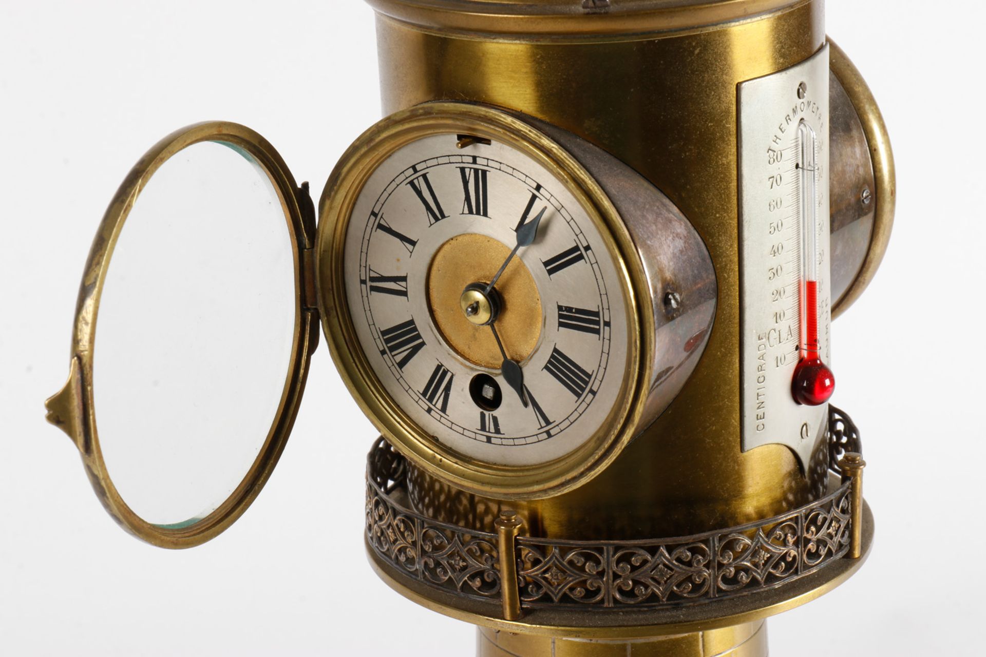 Leuchtturmuhr, um 1900, Messing, Oberteil drehbar mit Uhr (nur Gehwerk), zwei Thermometern und ein - Image 4 of 8