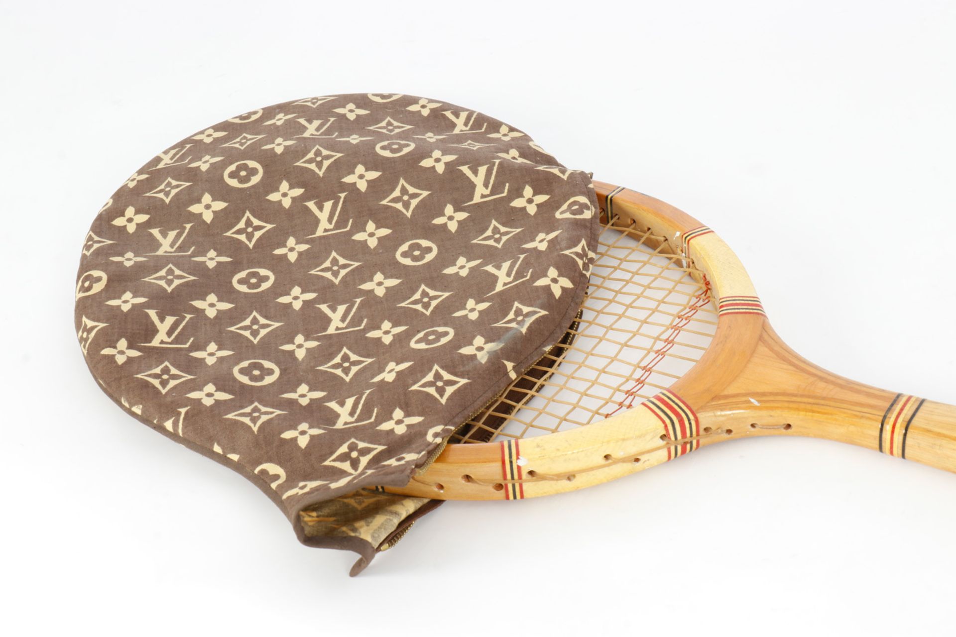 Benaglio Tennisschläger mit Louis Vuitton Schutzhülle aus Stoff, L 70 - Bild 2 aus 2