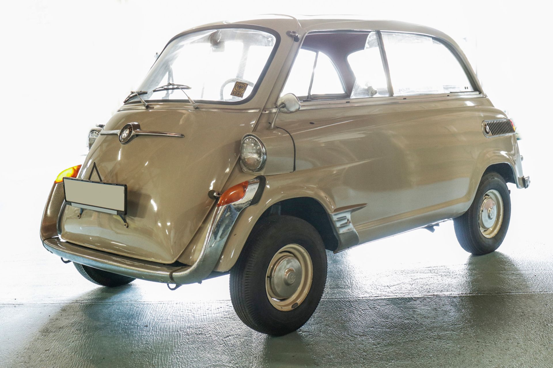 Oldtimer Kleinwagen BMW Isetta 600 145001 PS 19,5 / 4500, 2 Zylinder Boxer / Zenith Vergaser ccm 582