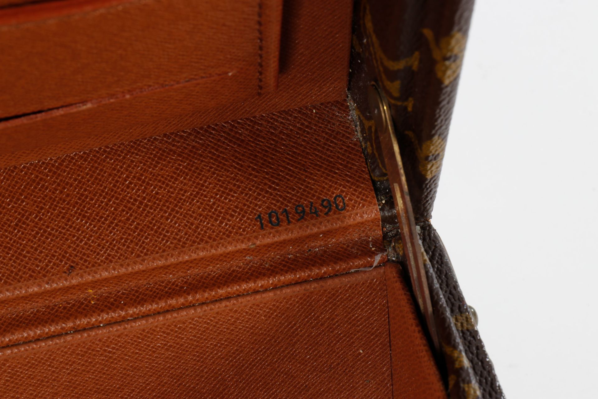 Louis Vuitton Aktenkoffer, Made in France, Nr. ”1019490”, auf Schloss ”209190”, Messingbeschläge, - Image 2 of 7