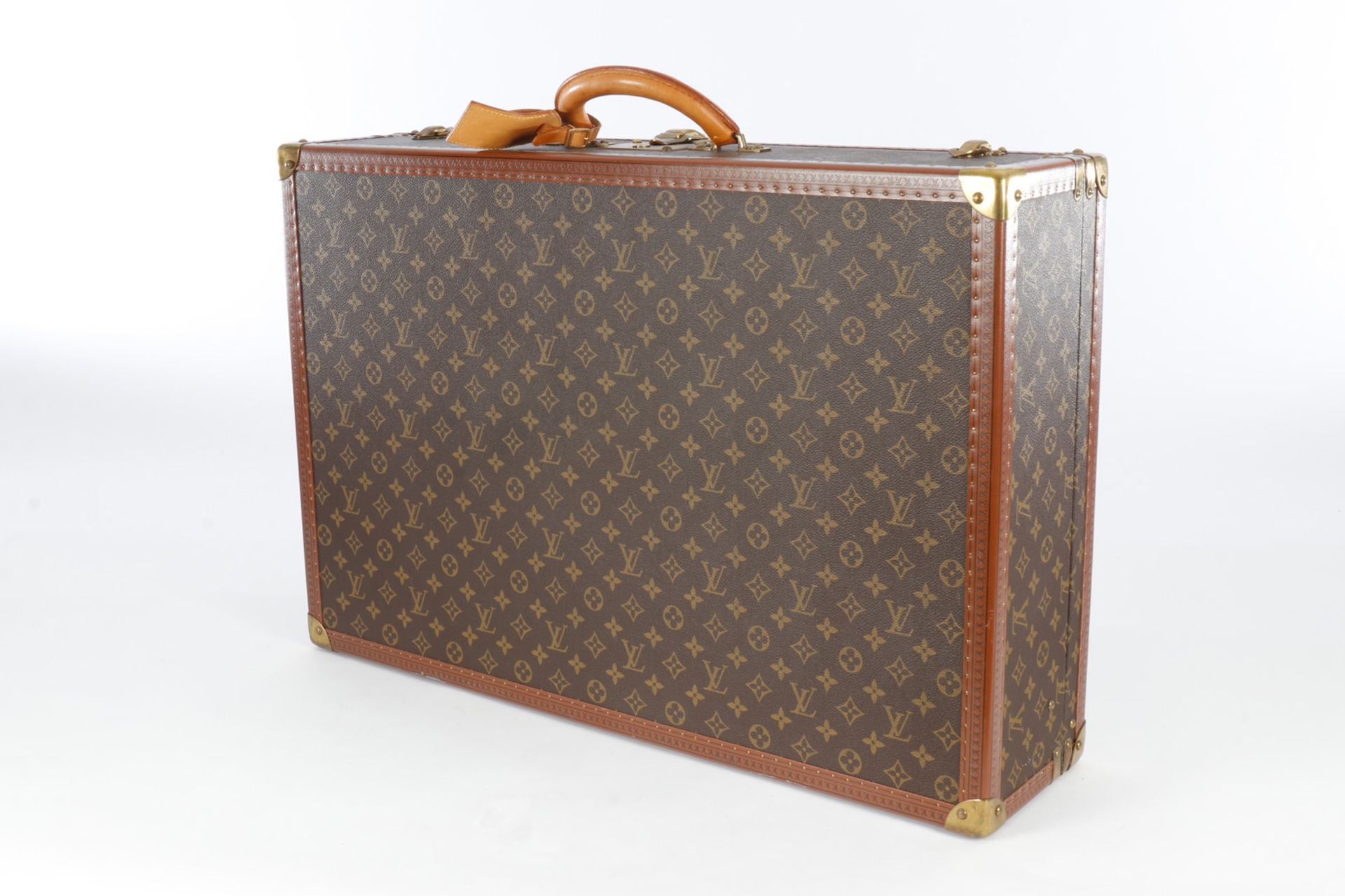 Louis Vuitton Reisekoffer, Made in France, Nummer auf Papierschild innen ”985257”, mit 2 Bändern, 2  - Bild 6 aus 7