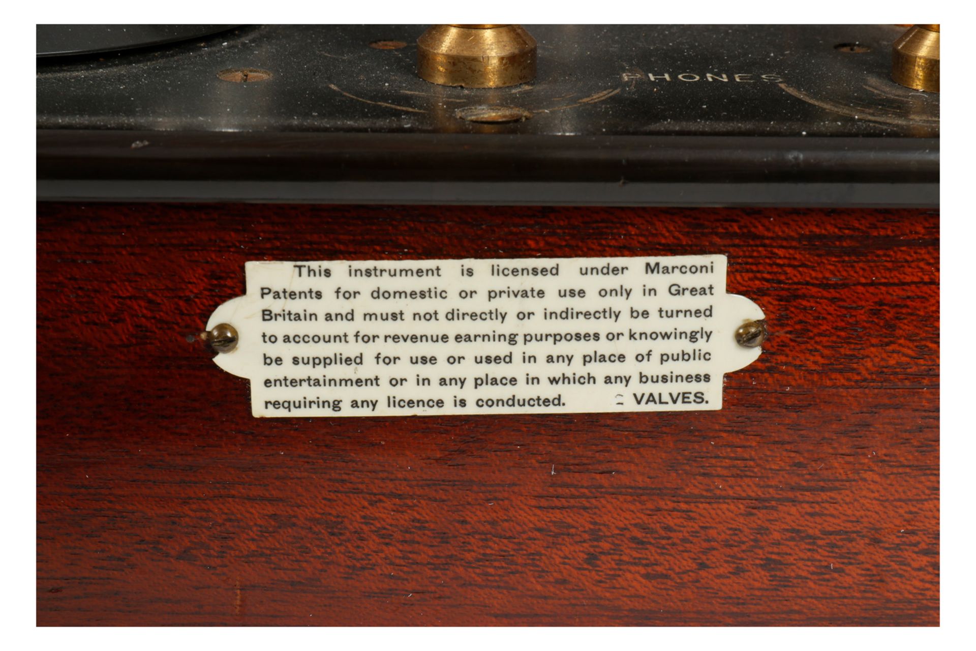 1922 RADIO INSTRUMENT (RI) 5 valves receiving set, varnished Mahogany cabinet with slope lid to - Image 3 of 5