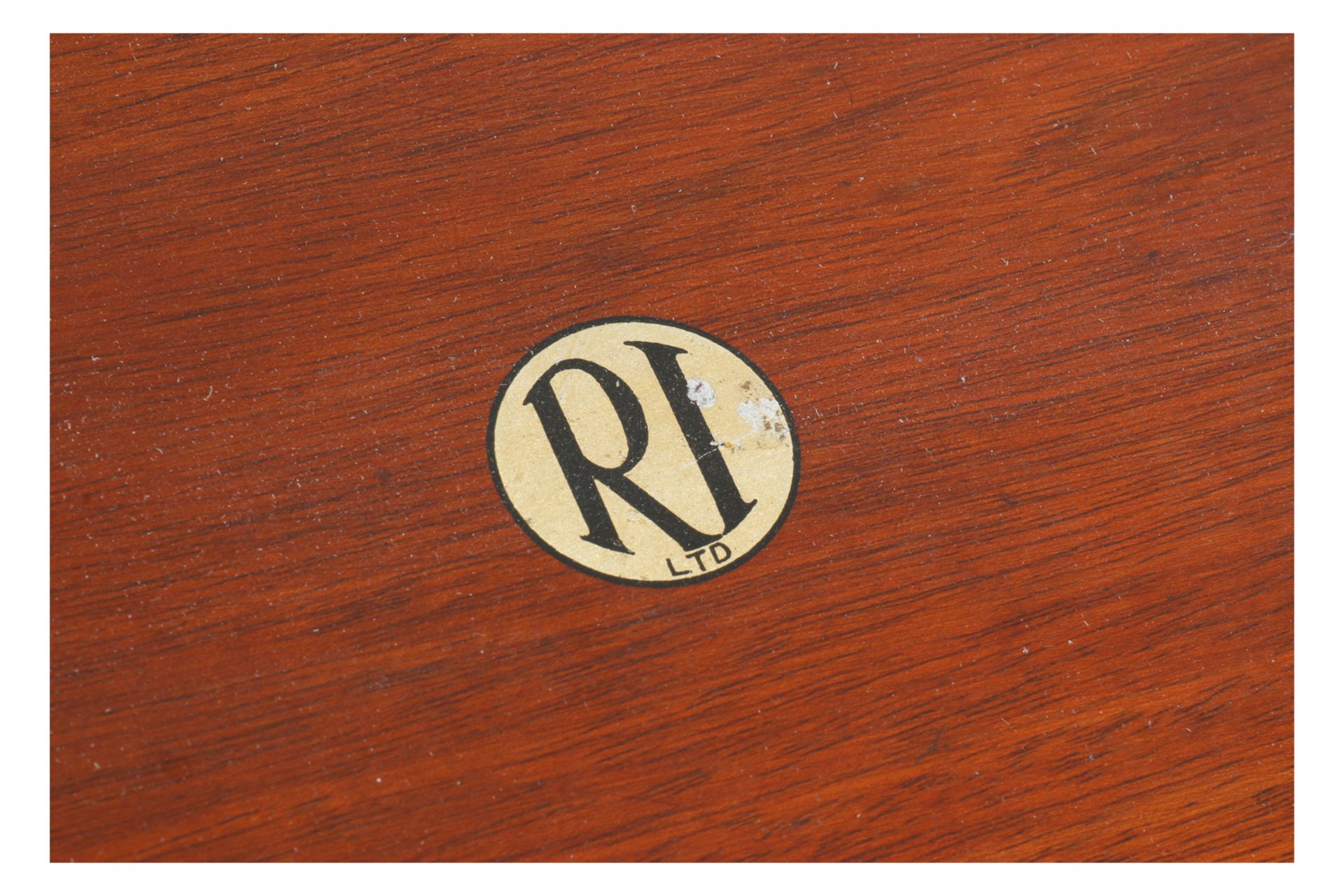 1922 RADIO INSTRUMENT (RI) 5 valves receiving set, varnished Mahogany cabinet with slope lid to - Image 5 of 5