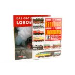 2 Bücher “Das Handbuch der Lokomotiven“ und “Das große Buch der Lokomotiven“, Alterungsspuren